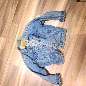 Vintage levis jean jacket with printed back